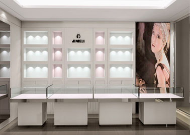 Kristal Tempered Glass Top Showroom Display Cases Pole Lights ile Dekore