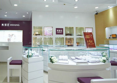 Perakende Mağaza Işıklı Ticari Mücevherler Duvar Ekran Kutusu Yüksek Parlak Beyaz Renk